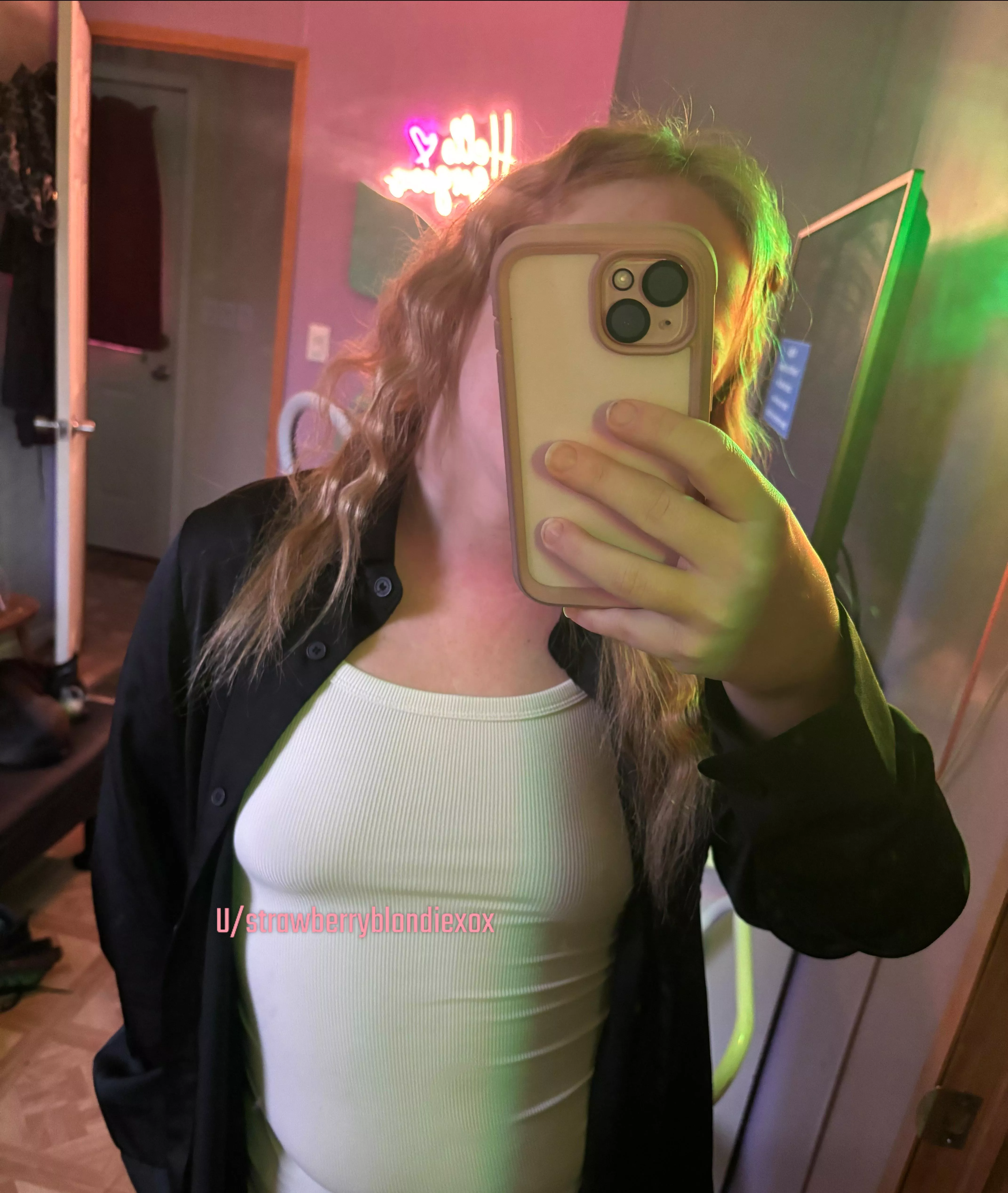 Braless in dress clothes today! It’s gonna be a beautiful day! 