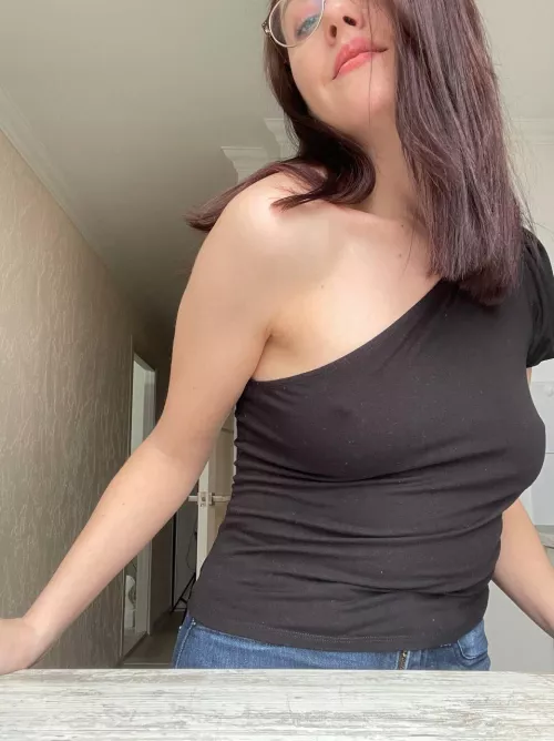 Came home from work and the first thing I did was send my bra on vacation😅