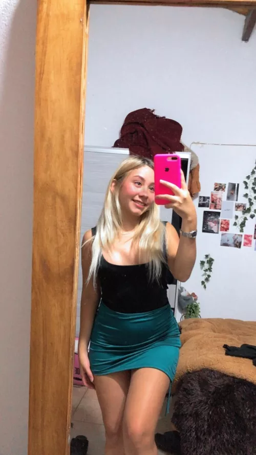 Can I come like this on our first date or is there any problem?