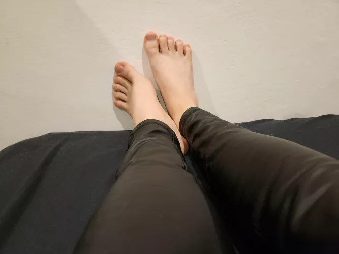 Do these feet leave you wanting more? 😏 