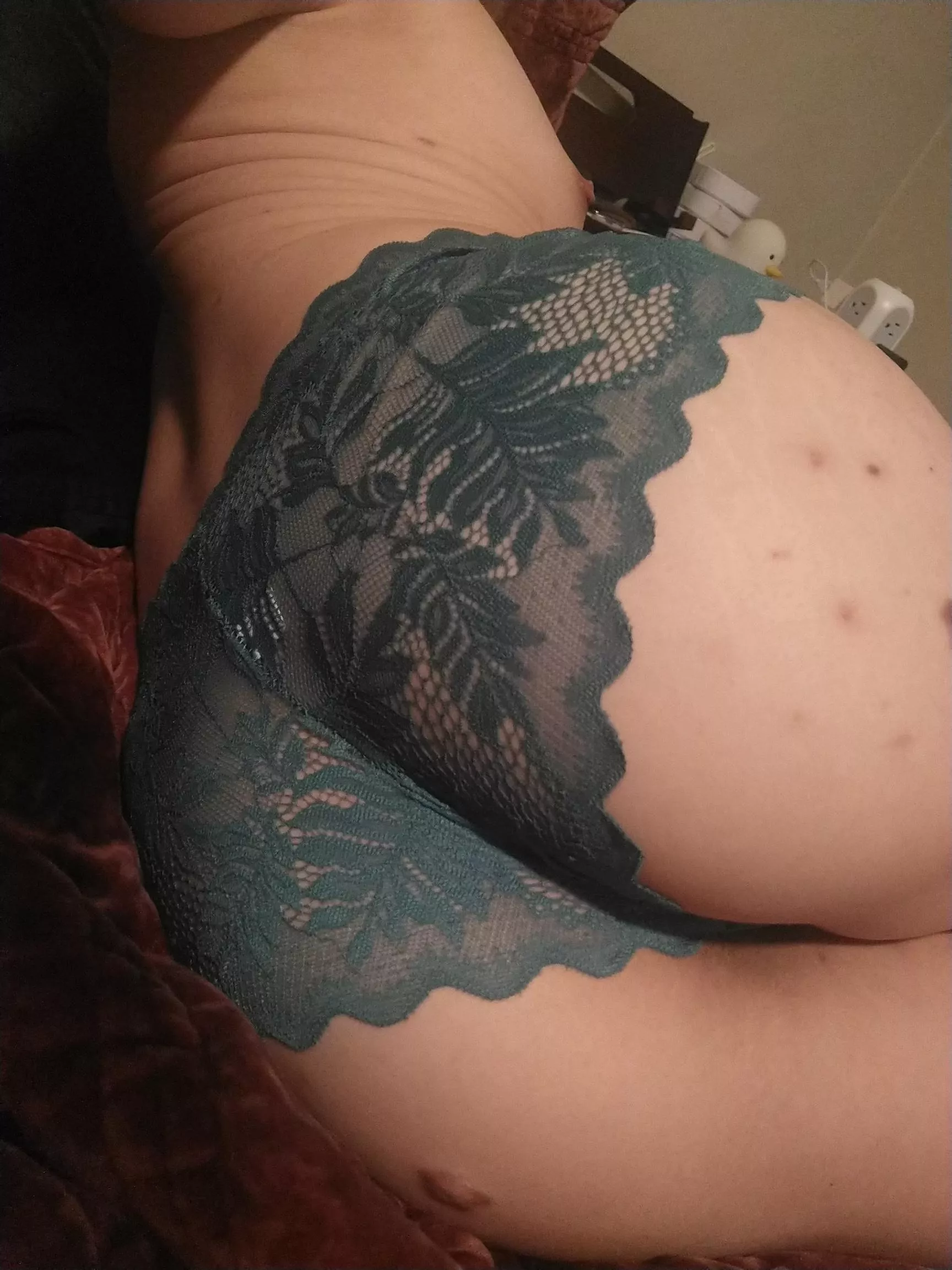 [f] Delicate lace on a not so delicate ass 