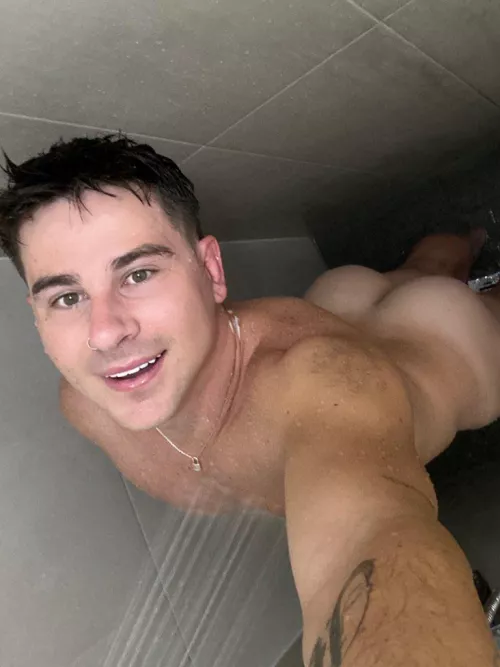 Gym showers is my favourite place to be 