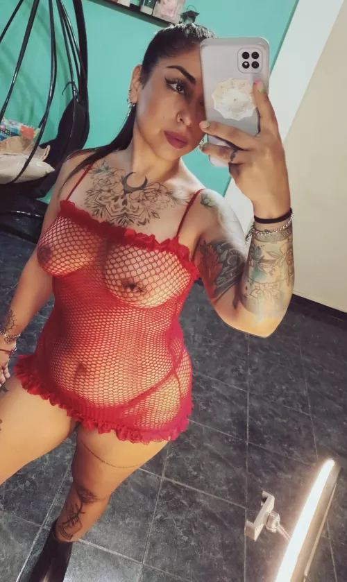 hot red for your body baby 