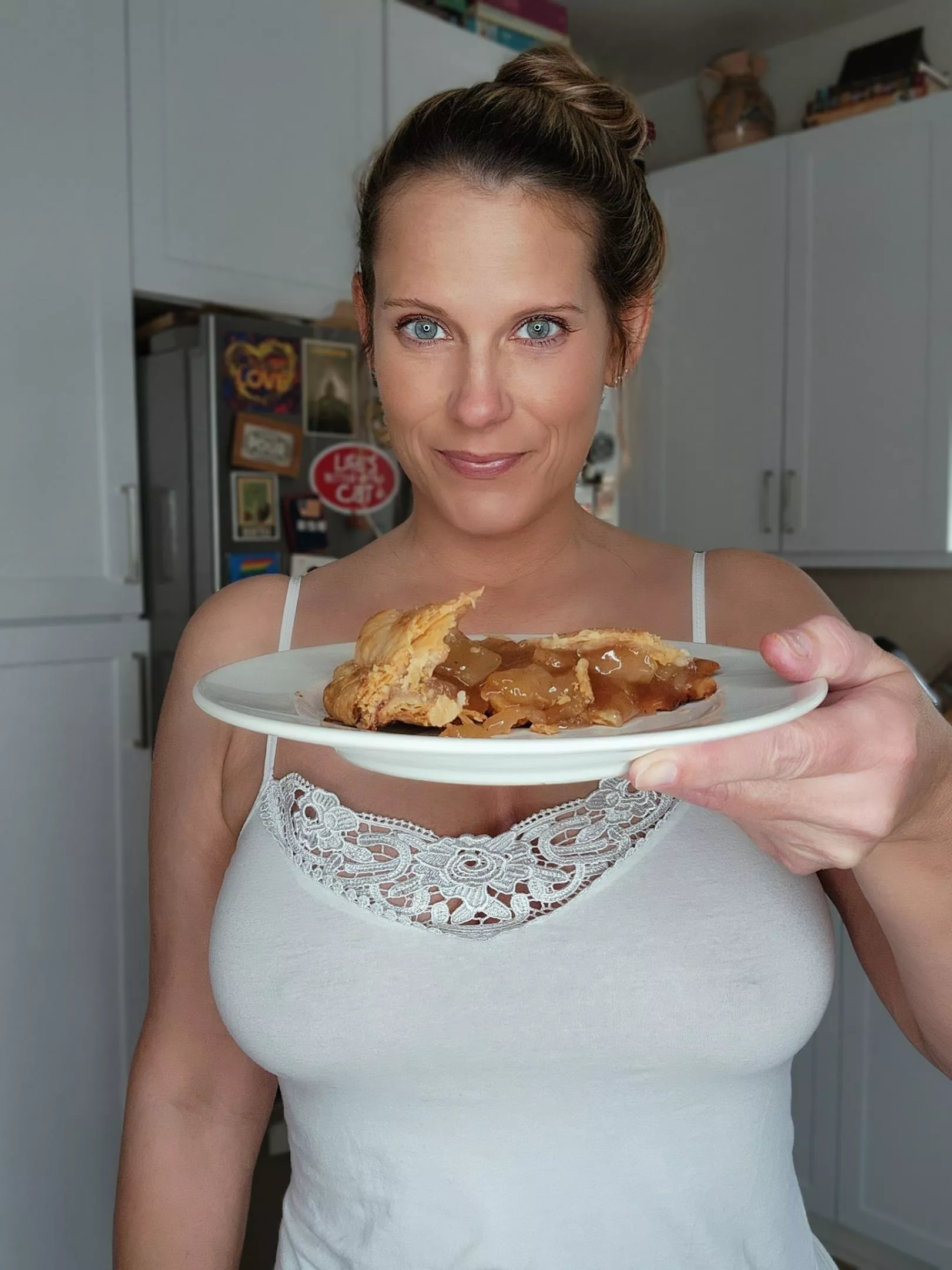 I made apple pie for pi day [f]