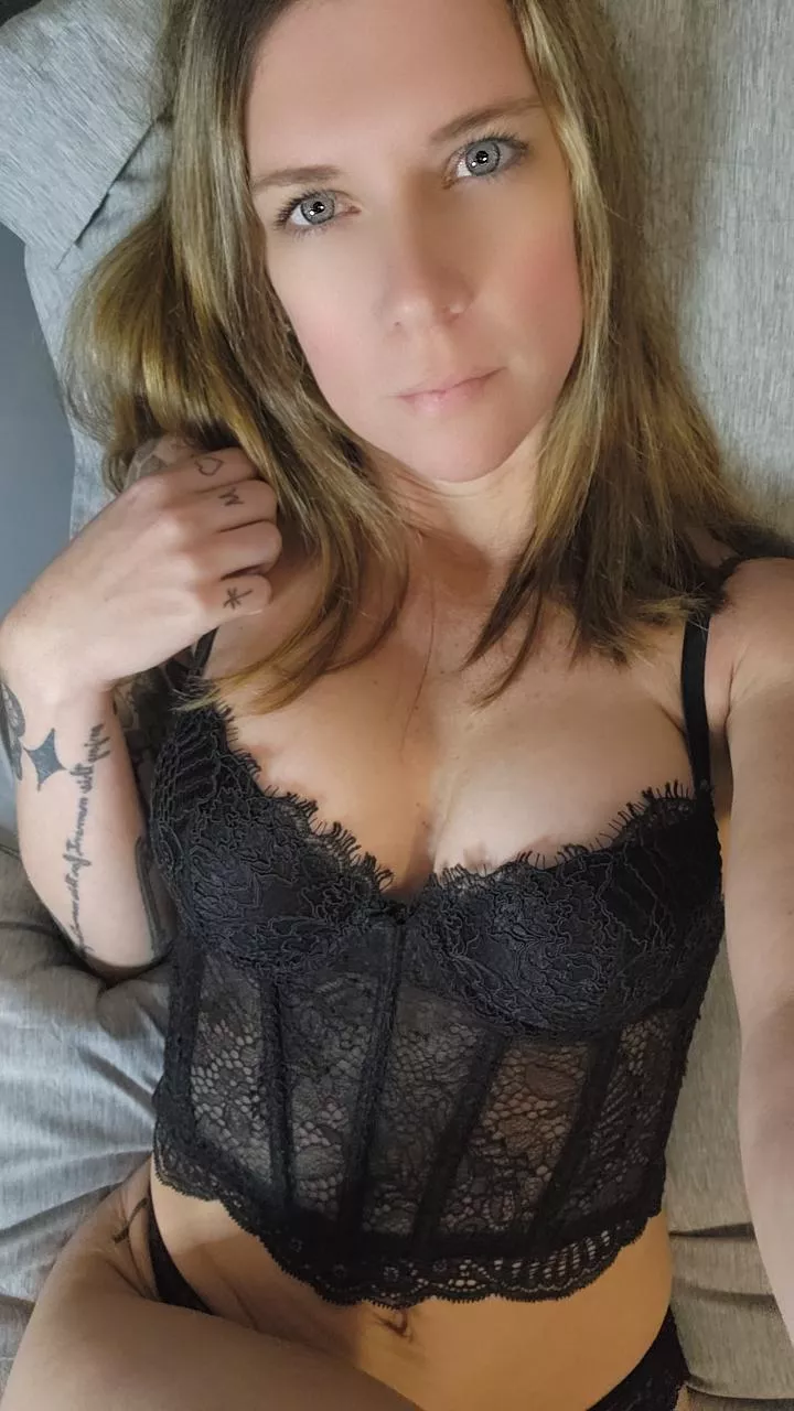 If you need a MILF to help you drain your balls, I'm always here to help Daddy. 