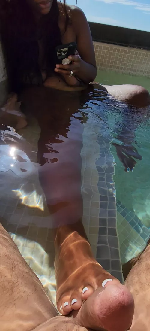 Ignoring me being the Goddess she is...