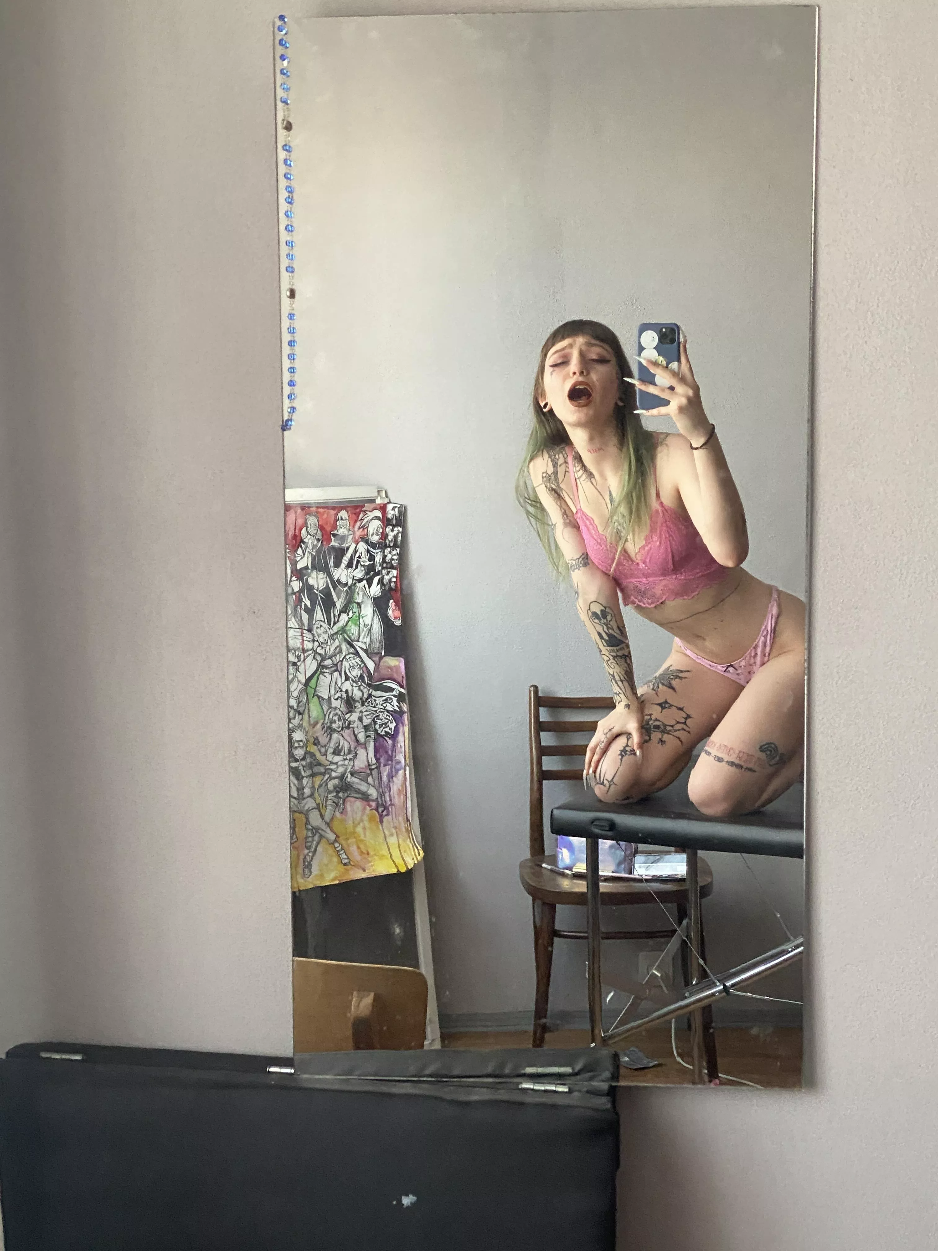 I'm sending you a photo of how I can open my mouth