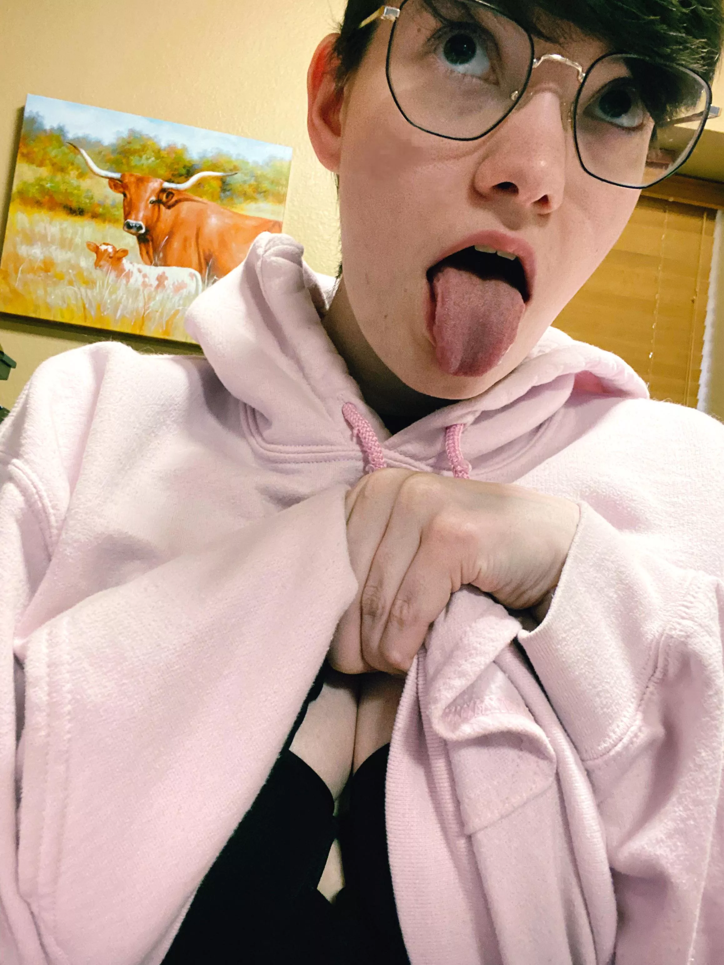 Love being the office whore😜