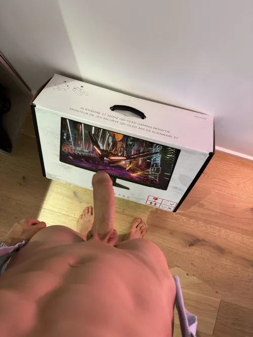 New monitor! So hyped.