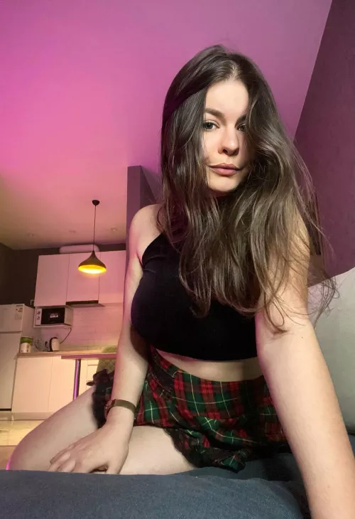 Put me on the table while slowly removing my skirt 