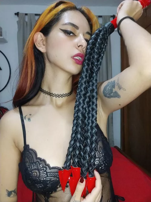 Slave it's time to hand me the power 