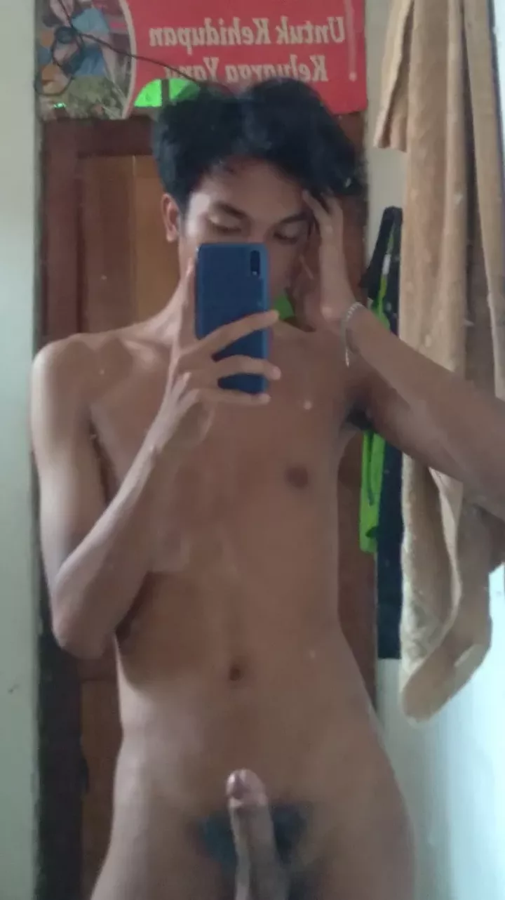 so you guys likes twink like me?