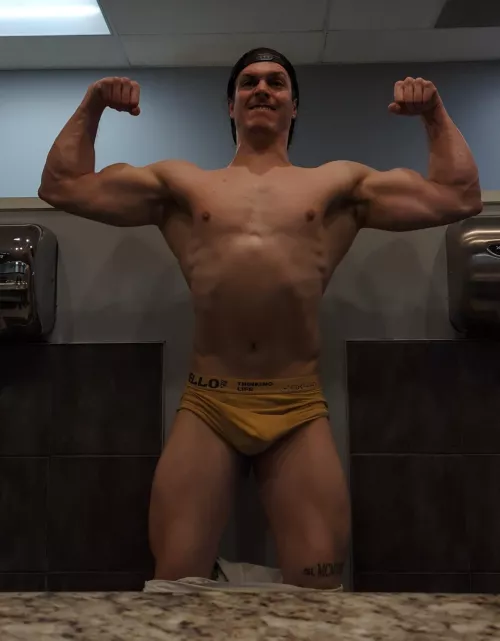 Thick forearms ❤️