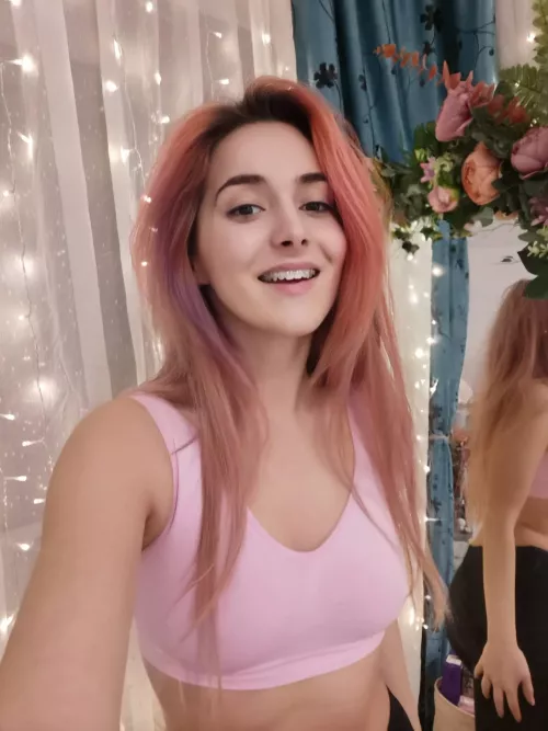 This pink sport bra is one of my favorite 