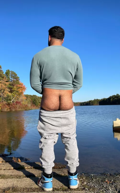 Too gorgeous out for my hairy ass to be sitting inside 