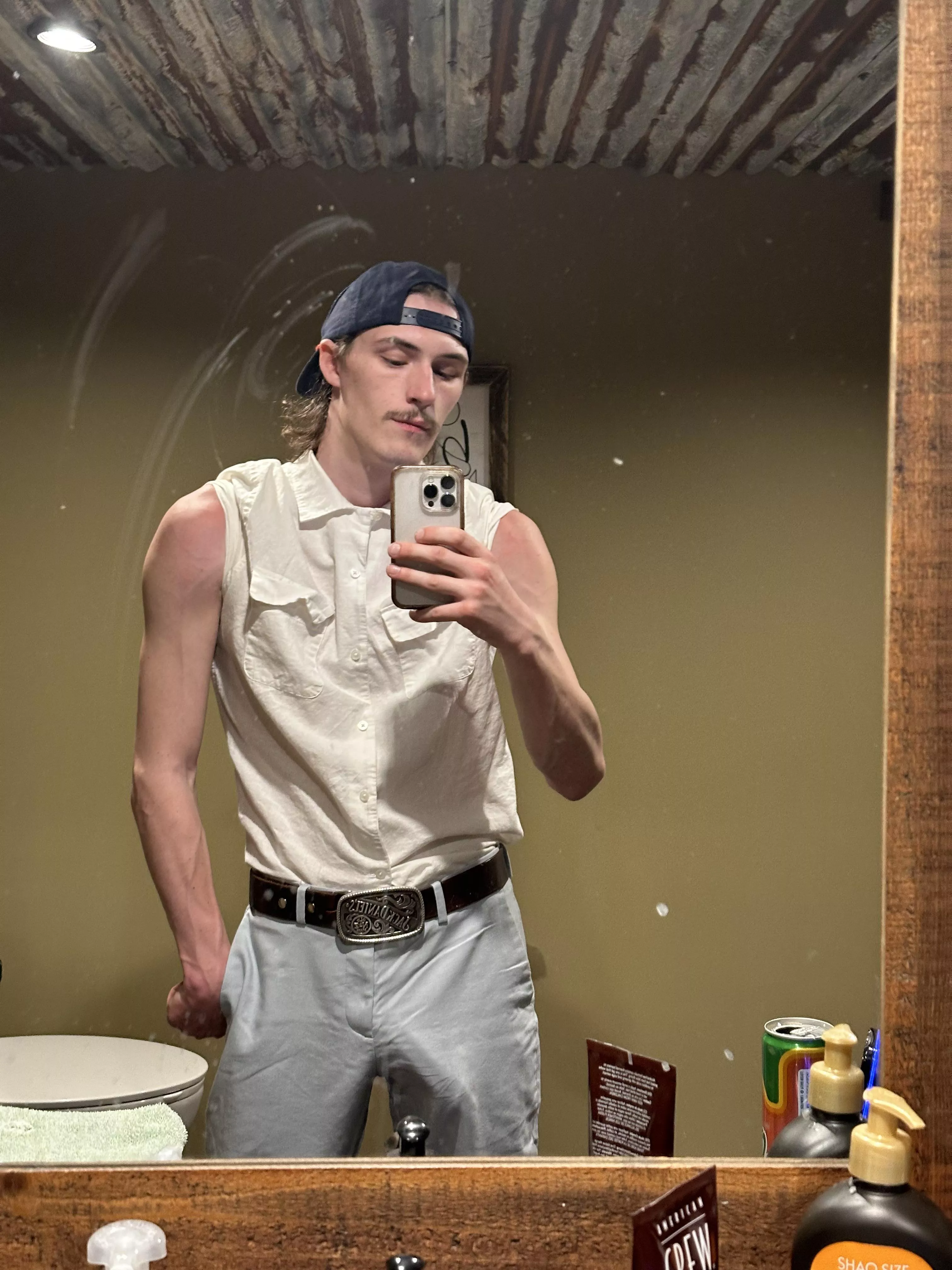 Too much outline for a wedding?