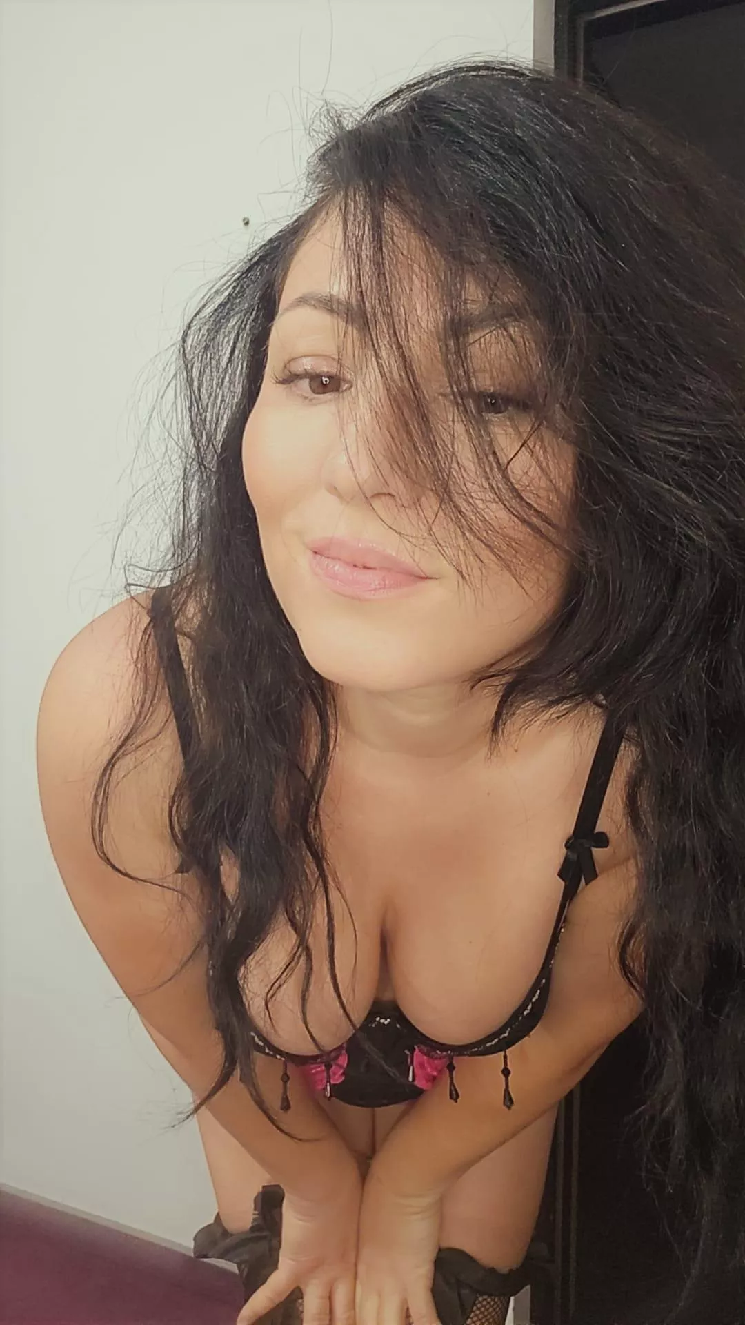 Where do you look at?