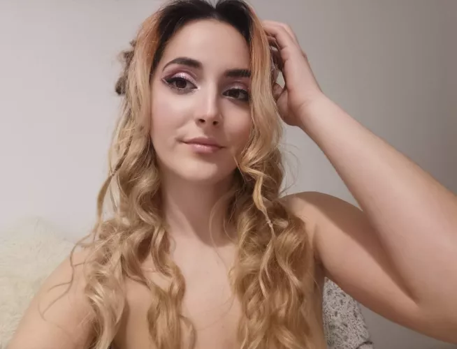 Why am I always horny before bad... 