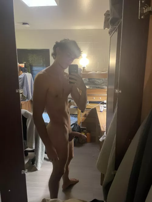 would u let me top u while my roommate is in class