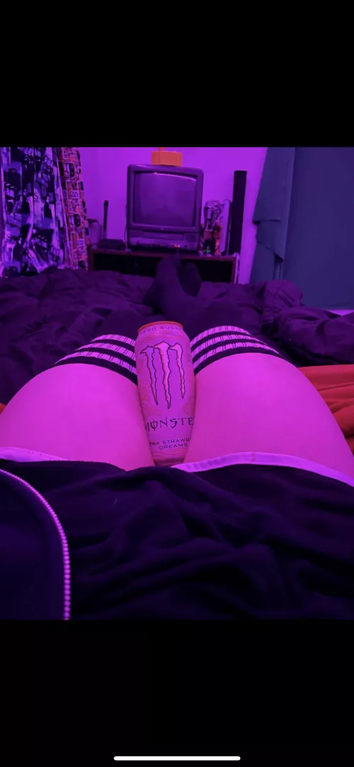 19 usa I swear I’m straight just need someone to talk to 