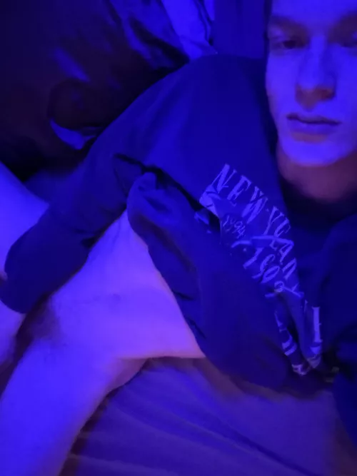 [20] Come keep me company 😋