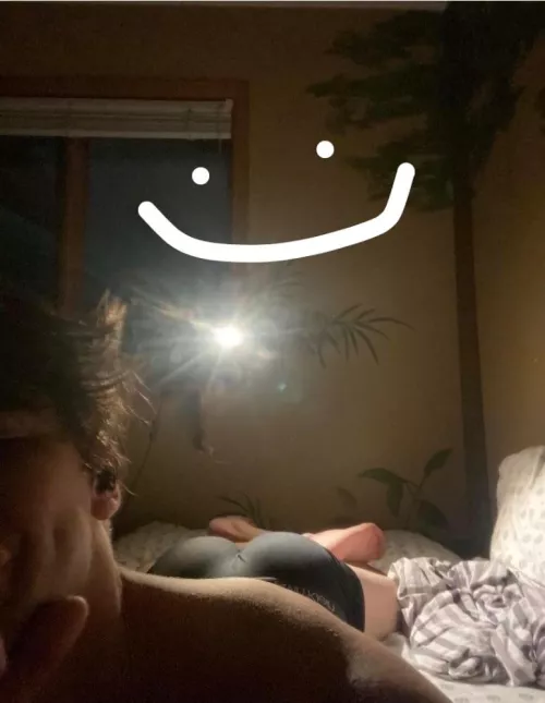 20, Hmu hot boys with a pic