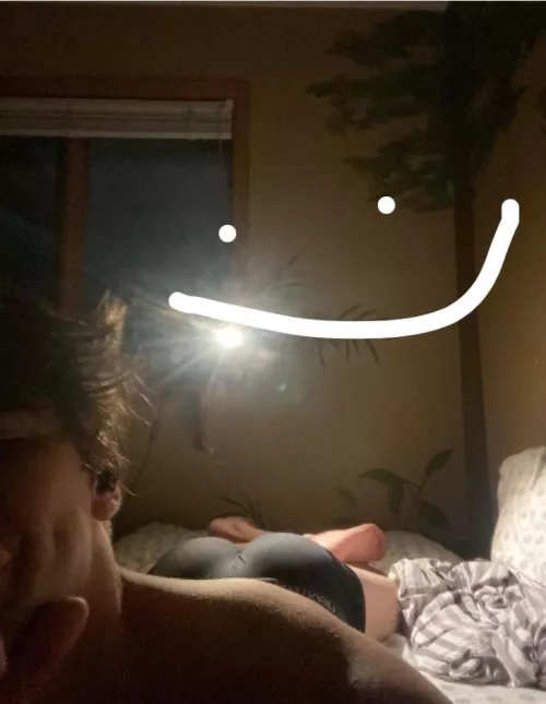 20 Hot boys hmu with a pic