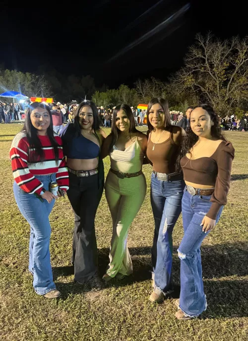 [5] Who you taking home for the night?