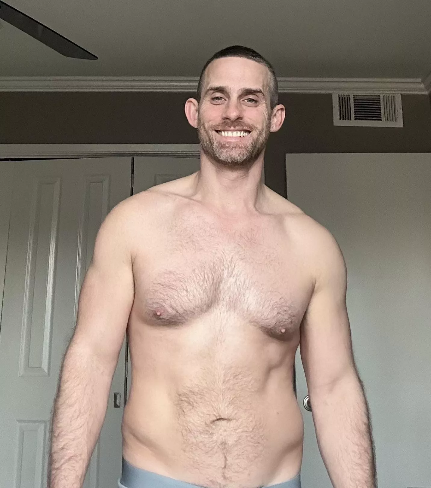 Do I look approachable or too thirsty?