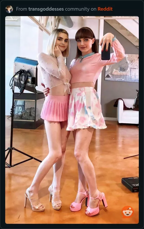 Ella Hollywood or Natalie Mars?