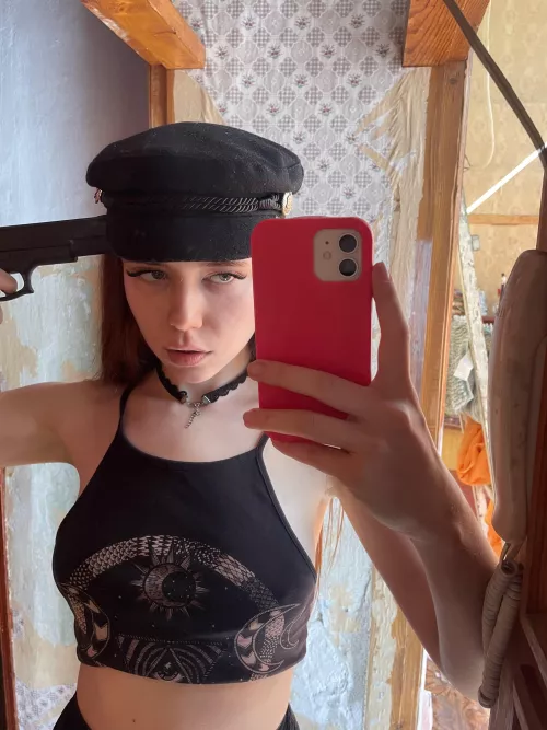 FAKE GUN hope my crop top is good and i don`t need to shoot