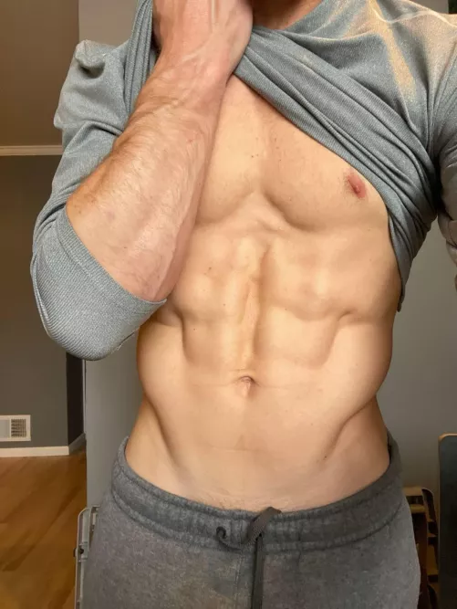 Happy Forearm Friday Friends 😏