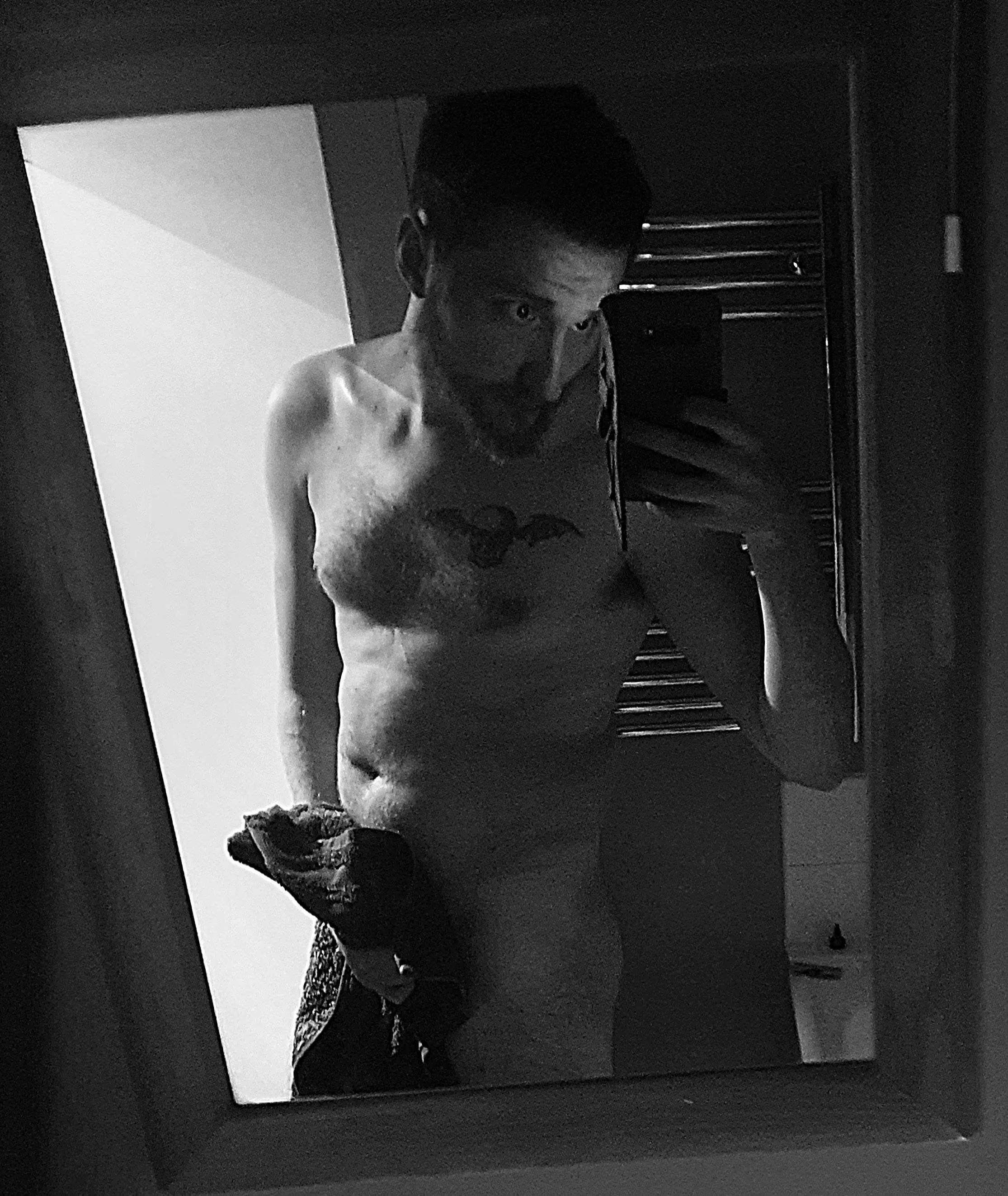 Hey should I drop the towel?