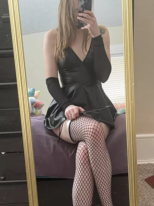 How a Wife Should Wait for Her Husband