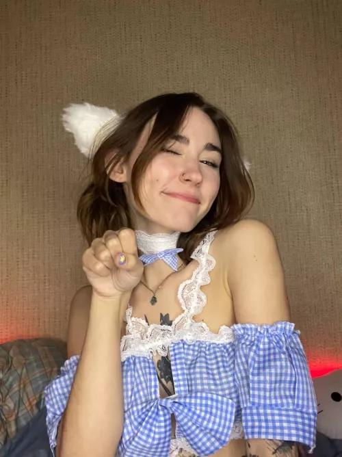 I could be the best cat ever if you feed me your sweet cream