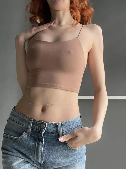 I have 2 really obvious reasons why I love this top