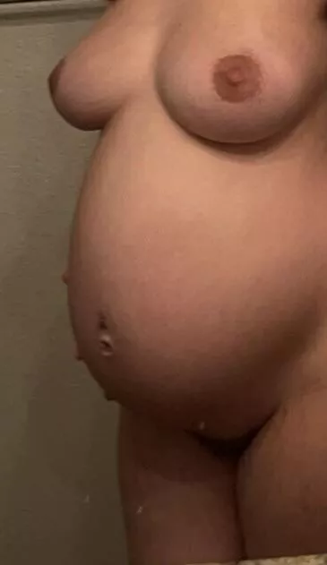 I miss the belly so much. Who’s getting me pregnant next time?