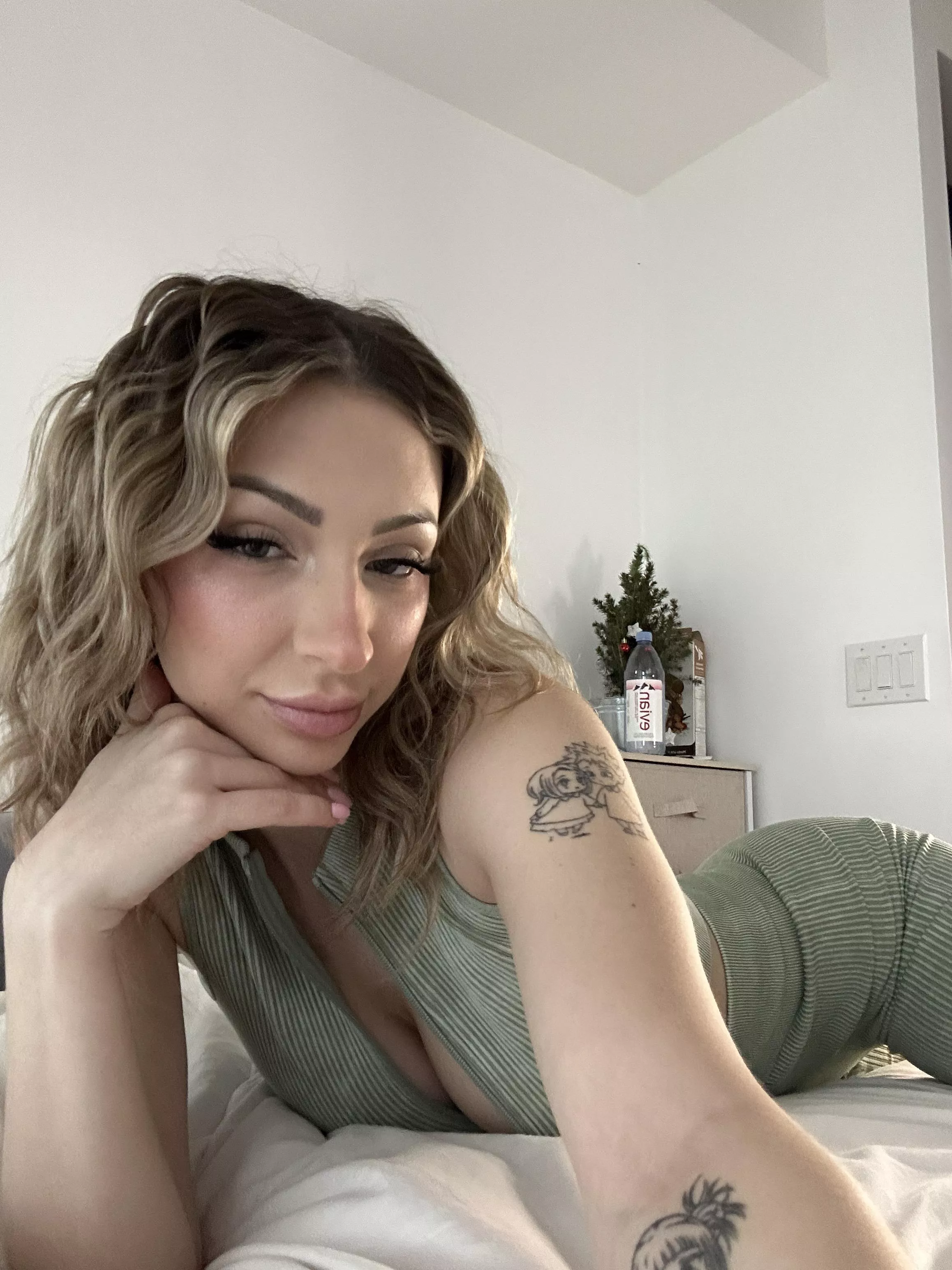 I promise I'm a good girl