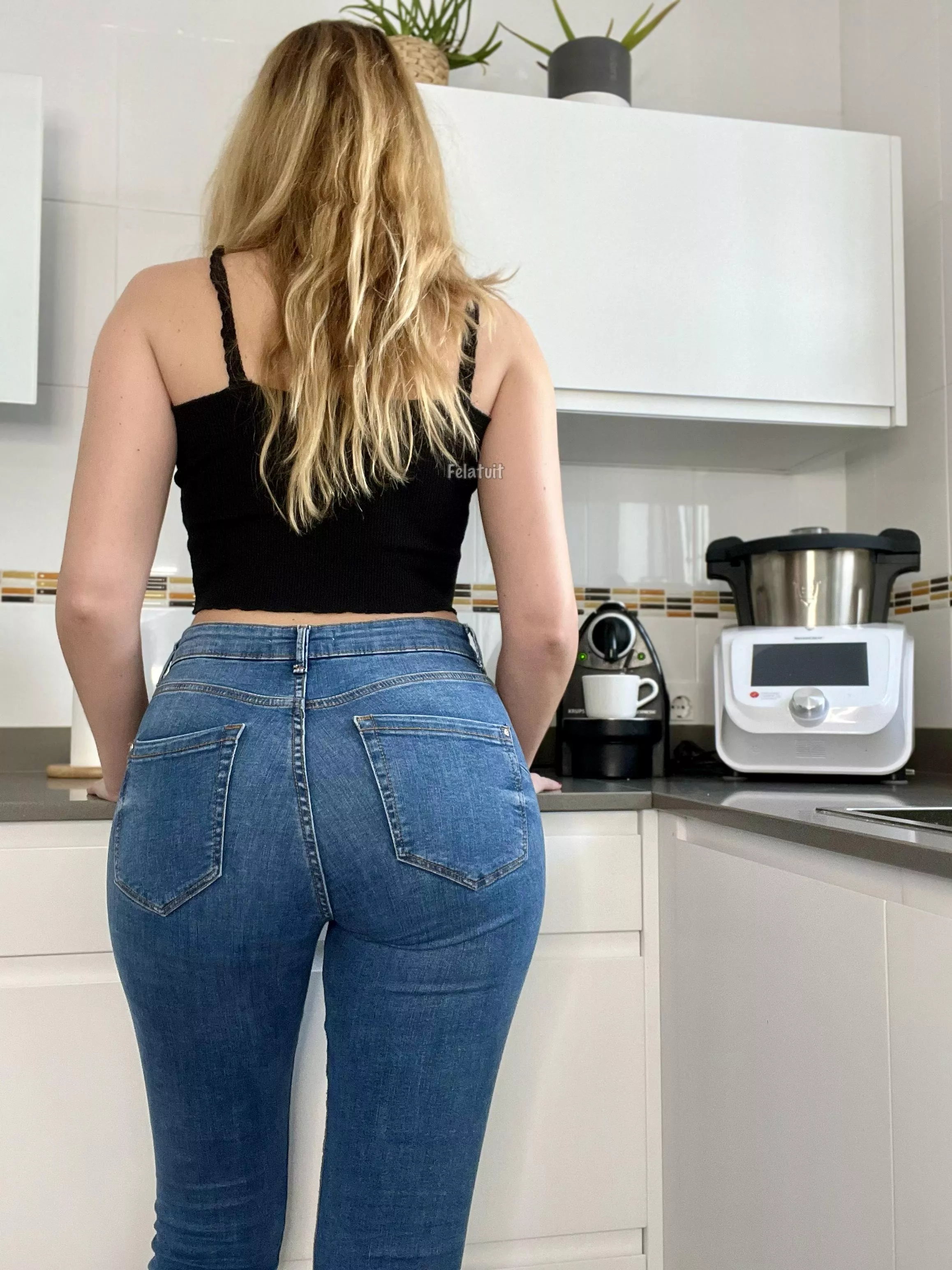 I show you my jeans while I make coffee