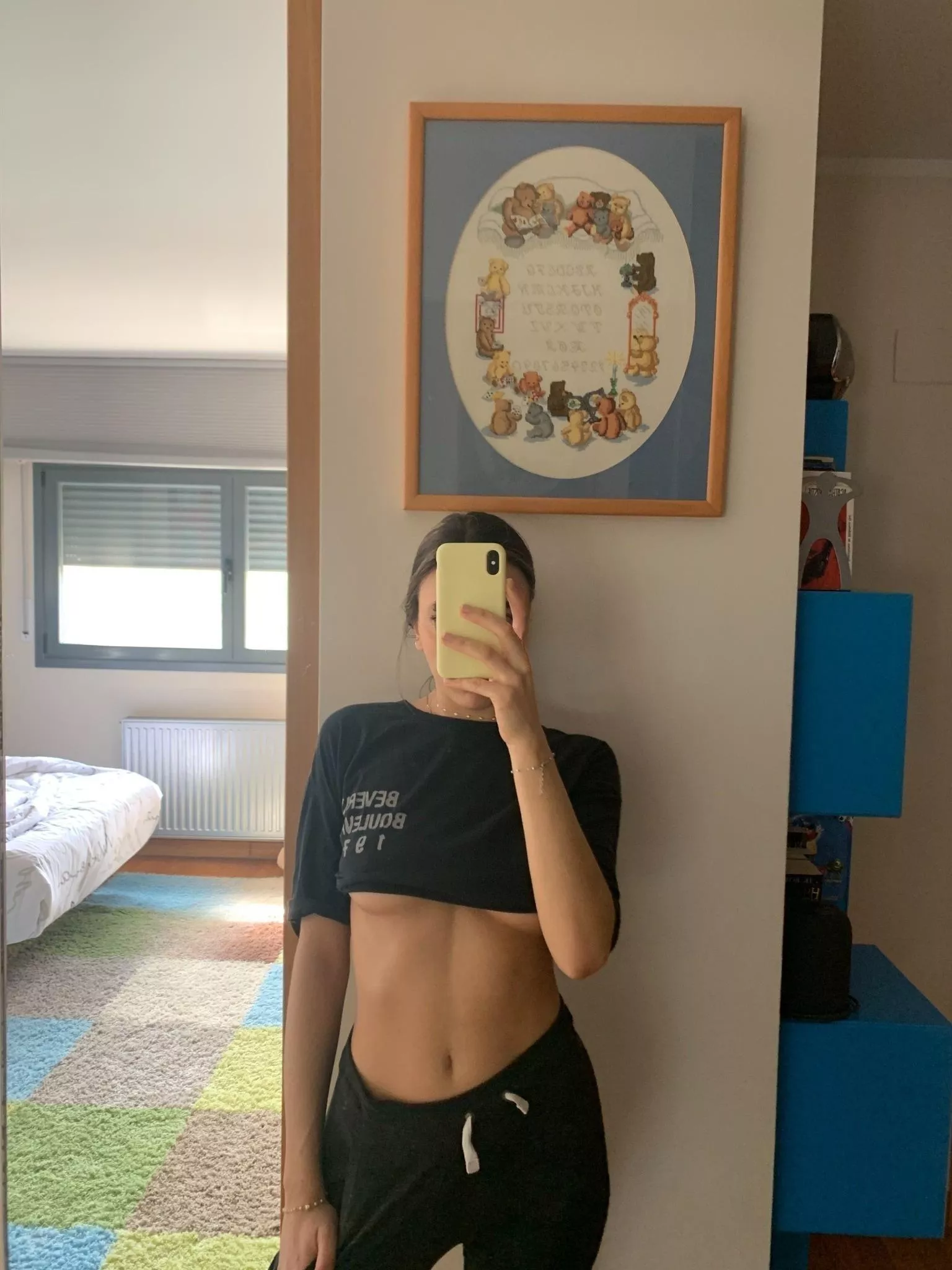 I wonder if this selfie would convince you to fuck me