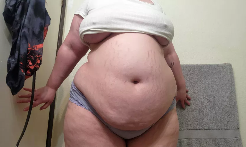 I'm still skinny, right?? That's not cellulite on my arms that's um... muscles?