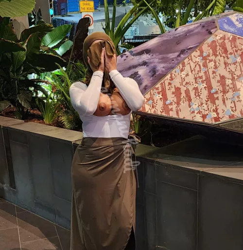 Just a lebanese milf who loves to flash in public places