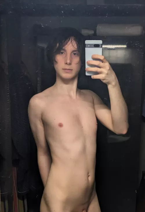 Looking for bf. Is anyone into me? I'm usually I get way less interaction when I show face 😭