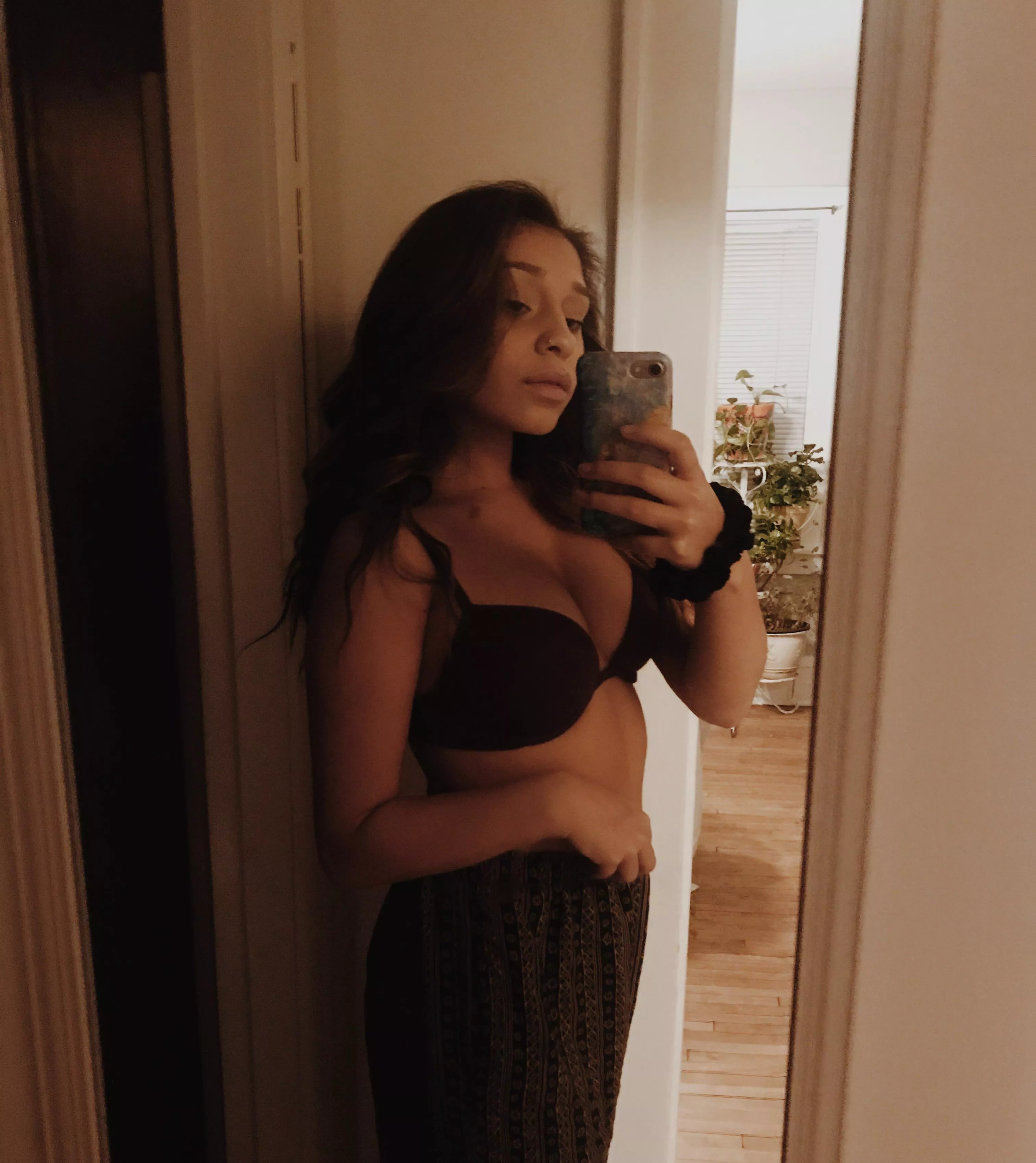 my natural hair is curly, but it can do both☺️