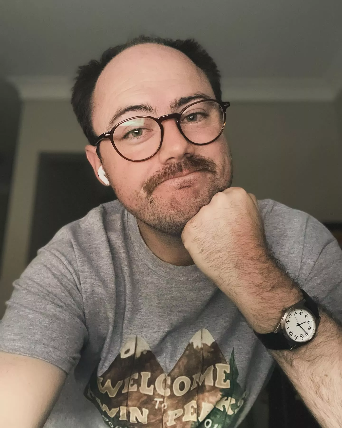 New glasses arrived. Had to share them on here, of course. π  New glasses arrived. Had to share them on here, of course. π