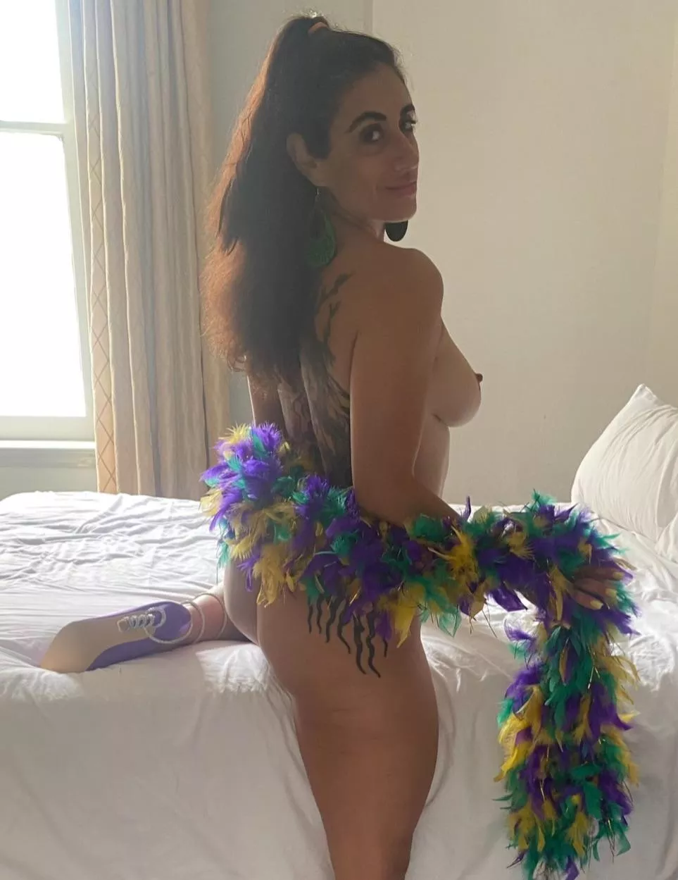 Real Talk: Knowing I make random men hard keeps me dripping wet 24/7