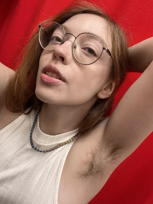 Should I post this photo on Tinder? 