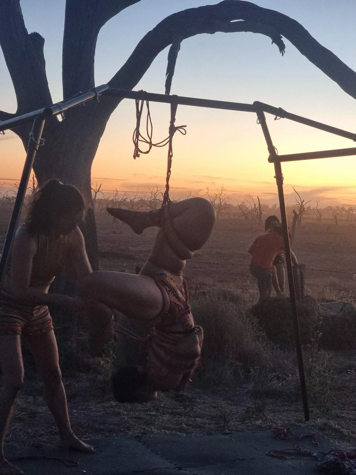 Sunset shibari at Esoteric festival 