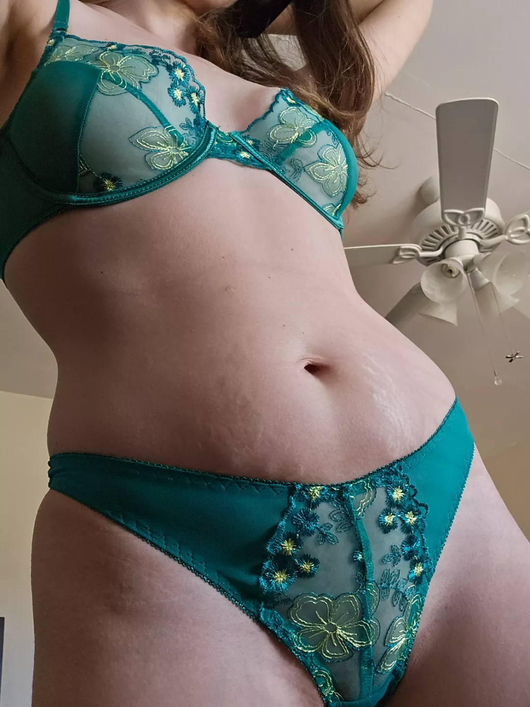 This bra flattens my boobs but the set looks so good