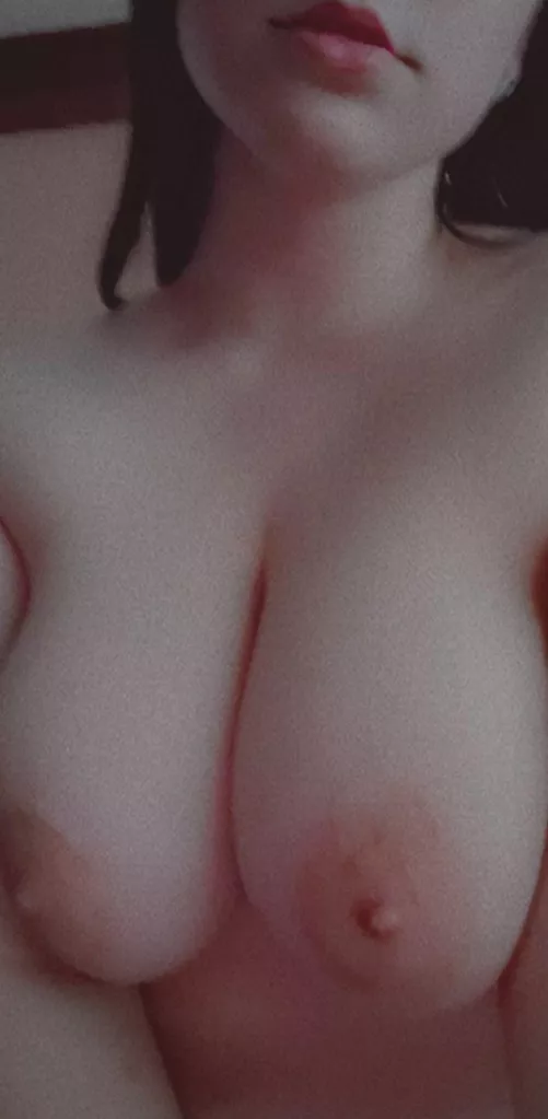 What do you think🤔😍 ( milf) 😘